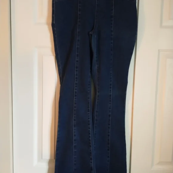 Women's jeans - Picture 1 of 3